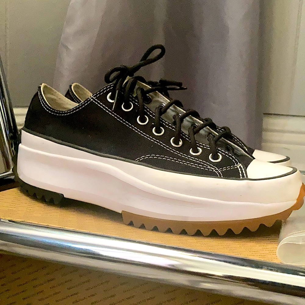 Converse Run Star Hike